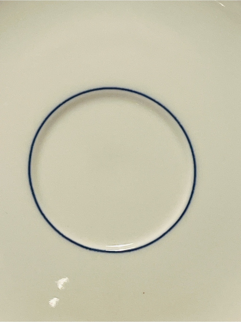 Ralph Lauren Mandarin Blue White Porcelain 4 Saucers with Blue Scalloped Rim. - Picture 3 of 7